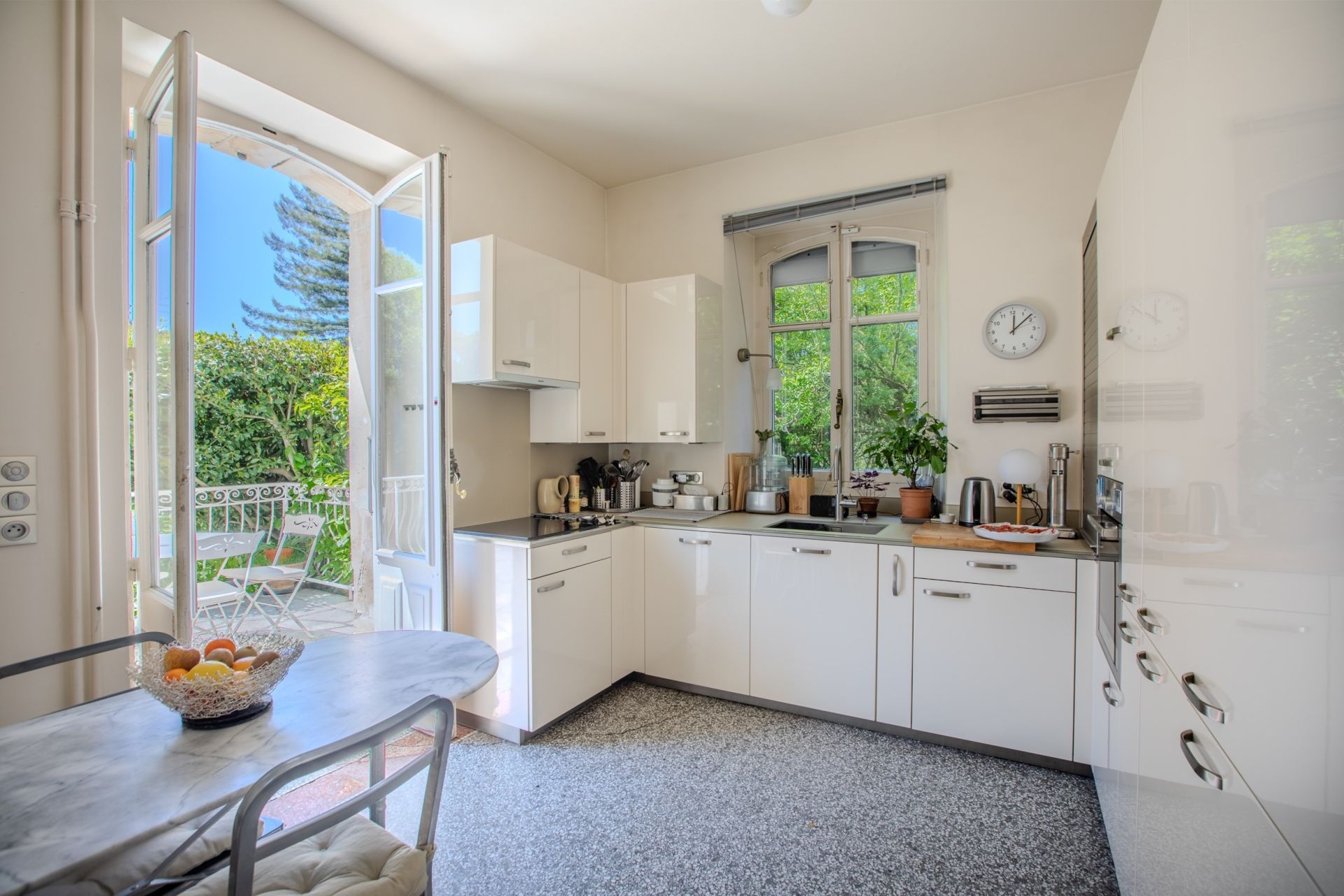 luxury house 10 Rooms for sale on ST JULIEN EN GENEVOIS (74160)