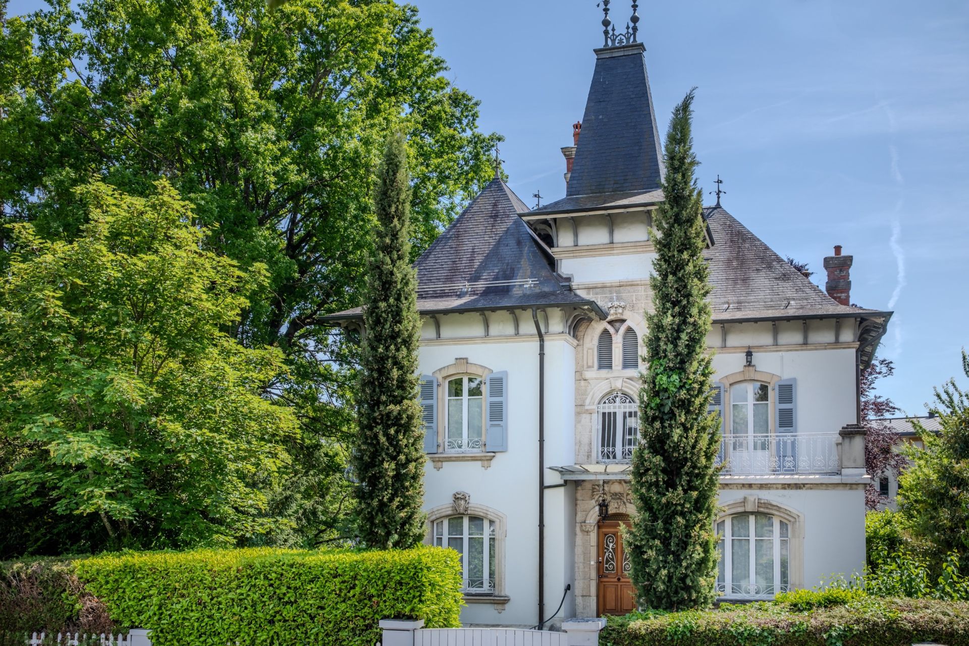 luxury house 10 Rooms for sale on ST JULIEN EN GENEVOIS (74160)