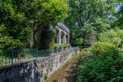 Sale Luxury house Saint-Julien-en-Genevois 10 Rooms 207 m²