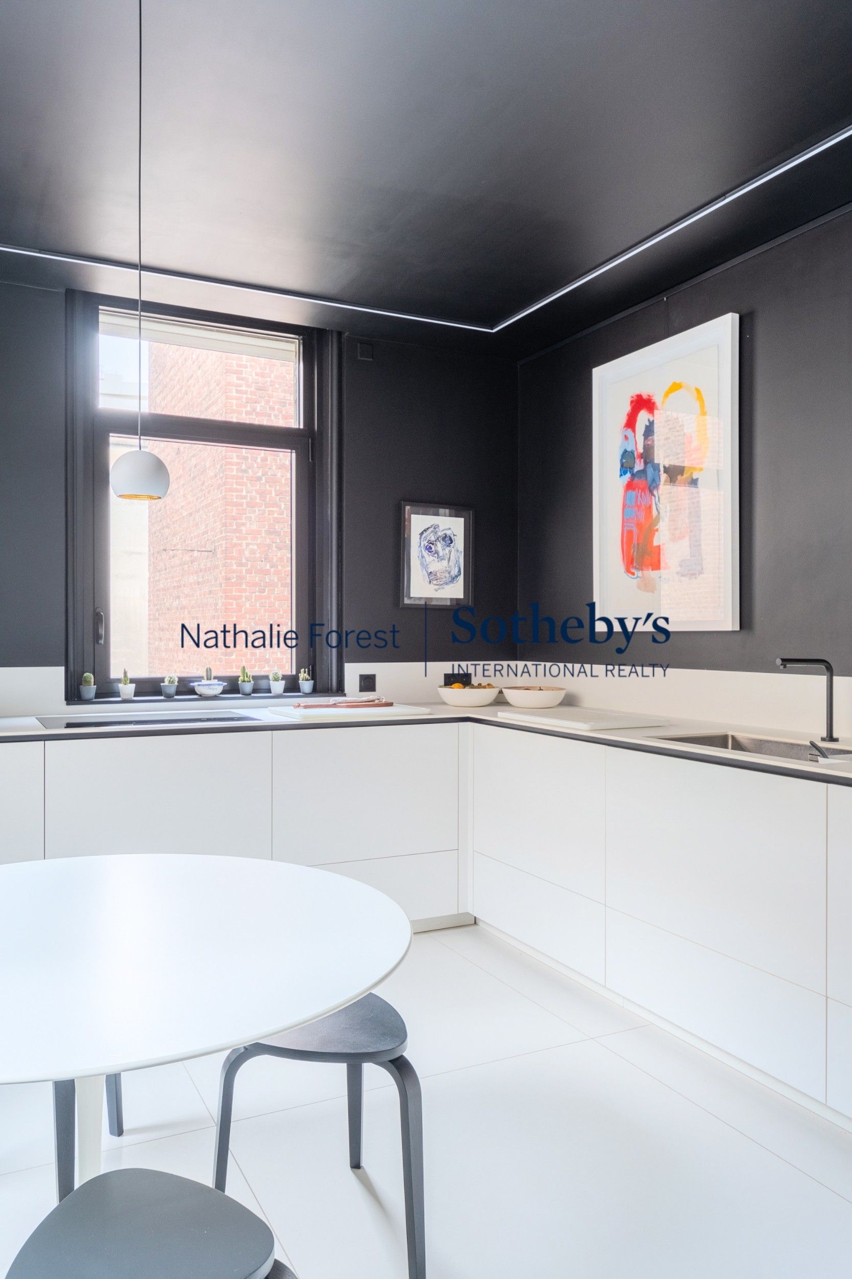 luxury house 14 Rooms for sale on LILLE (59000)