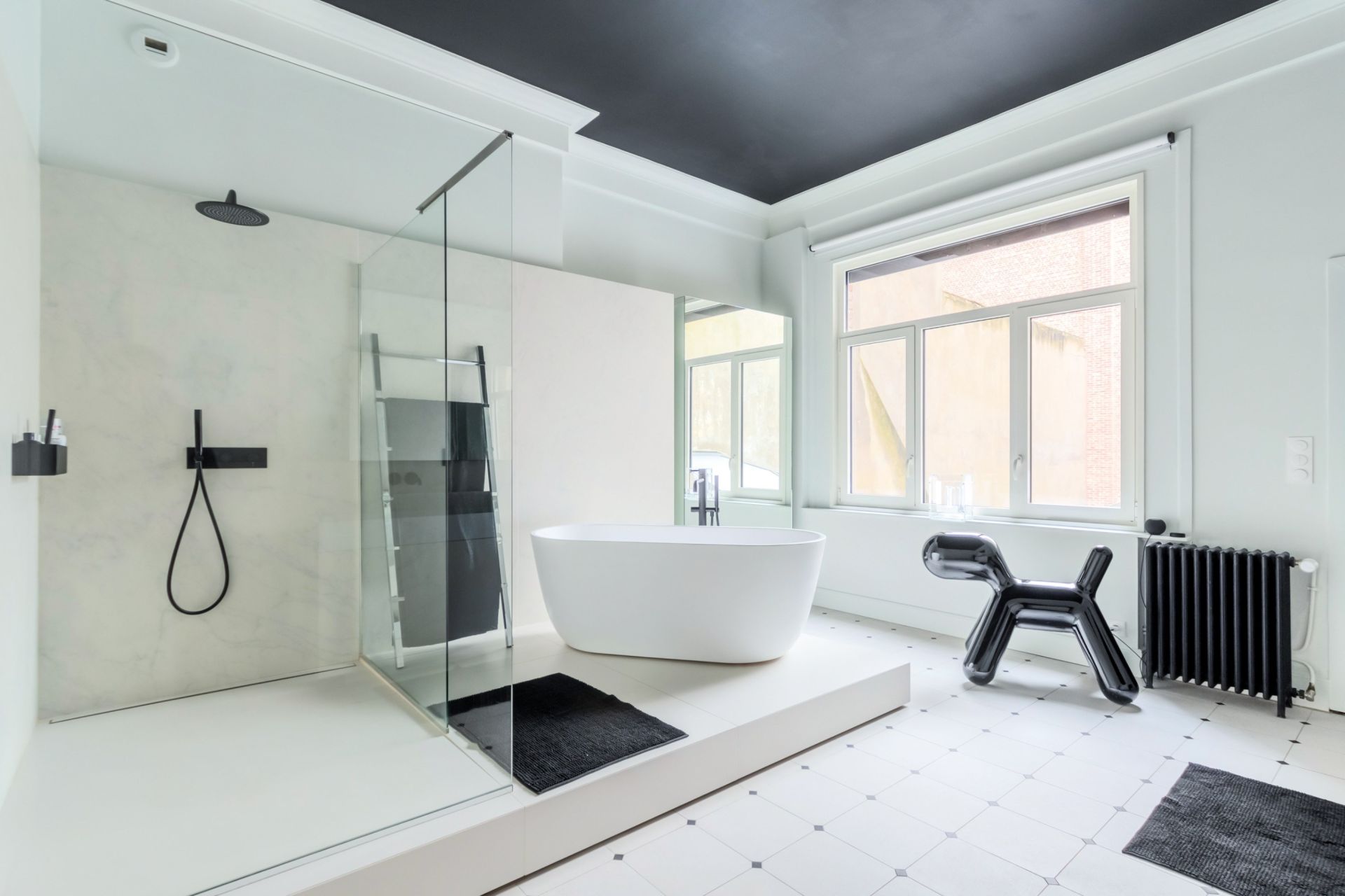 building for sale on LILLE (59000)