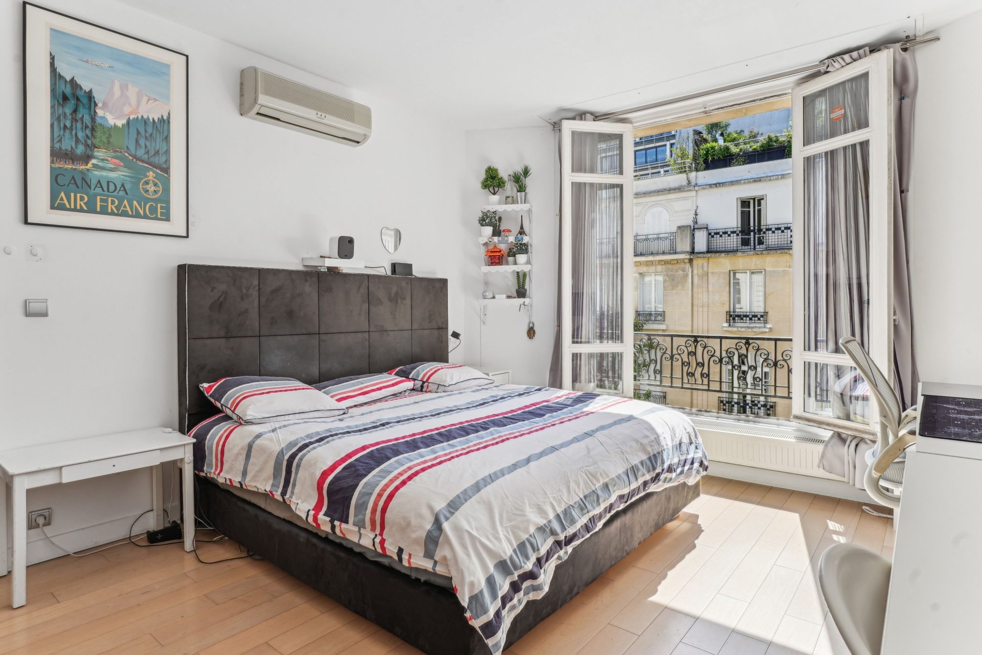 mansion (hôtel particulier) 13 Rooms for sale on PARIS (75016)