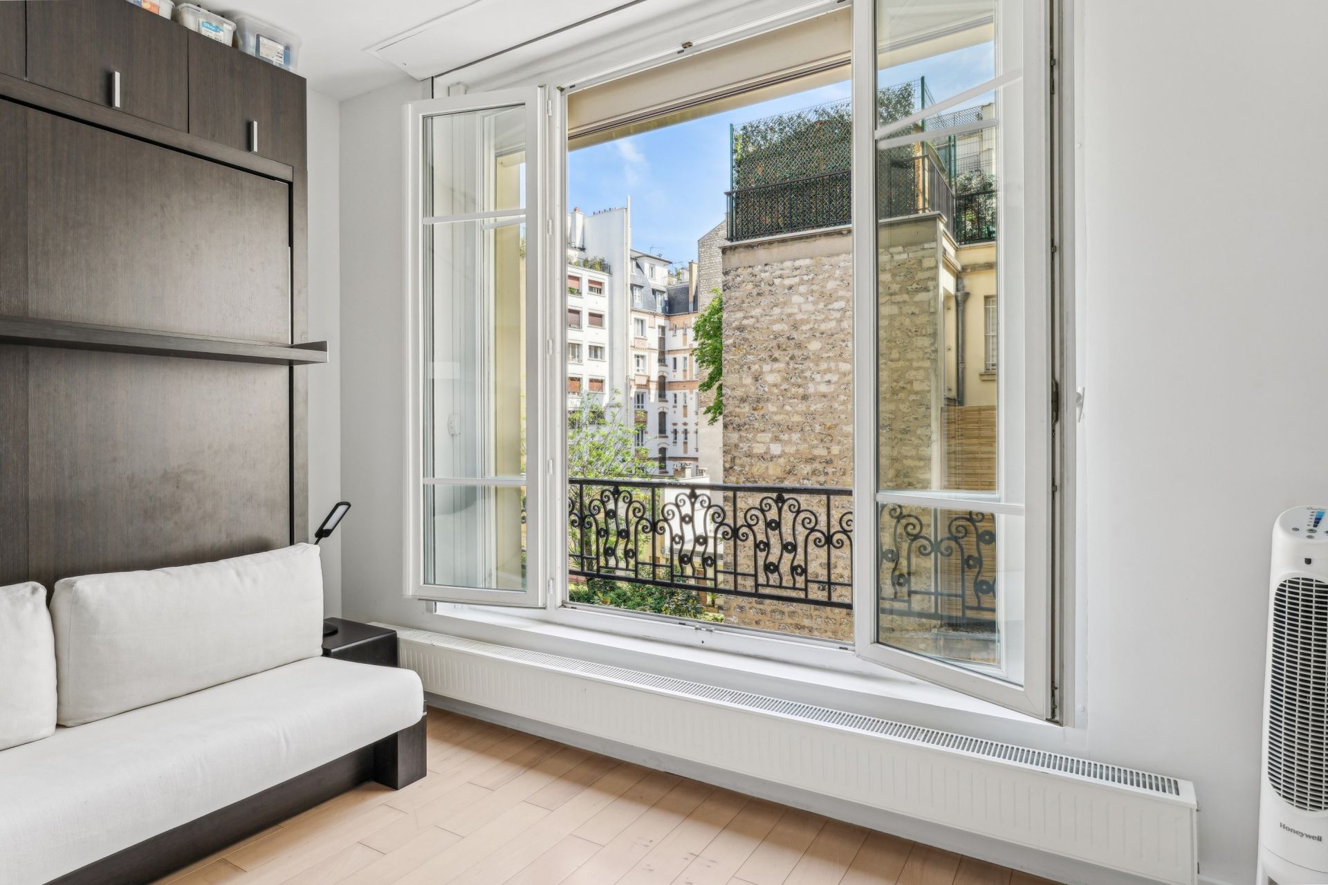 mansion (hôtel particulier) 13 Rooms for sale on PARIS (75016)