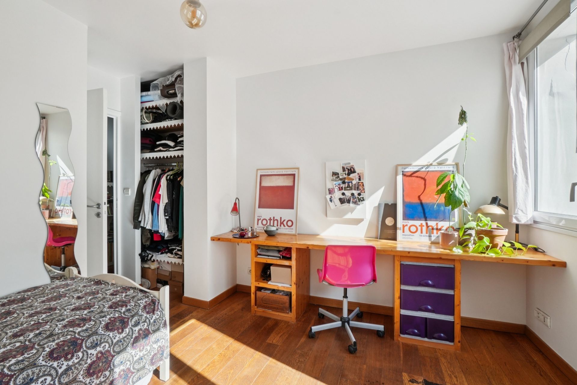 luxury apartment 5 Rooms for sale on PARIS (75011)