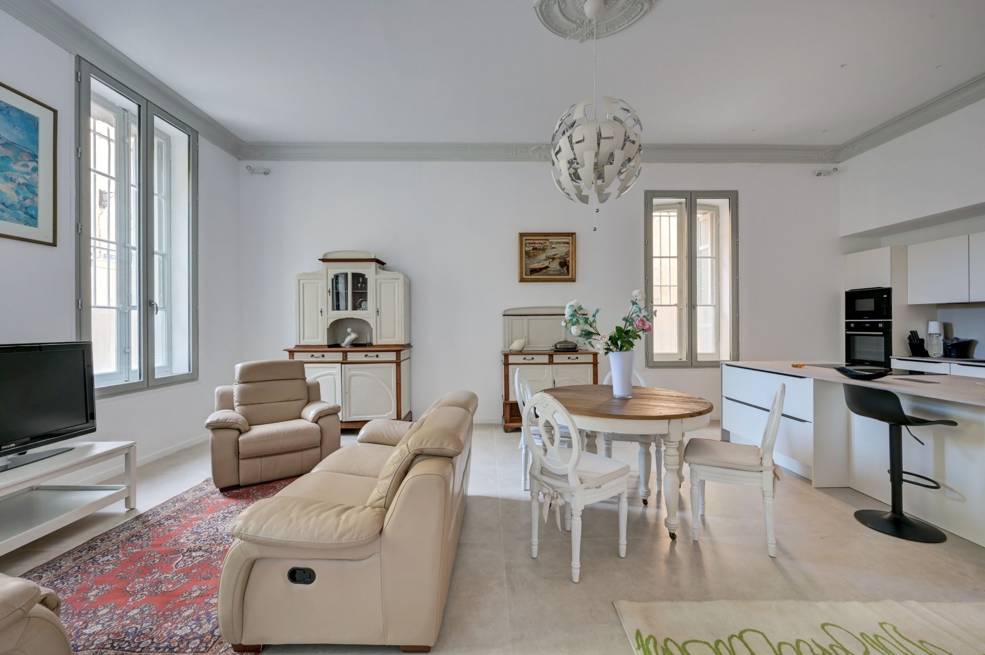 luxury apartment 4 Rooms for sale on AIX EN PROVENCE (13100)