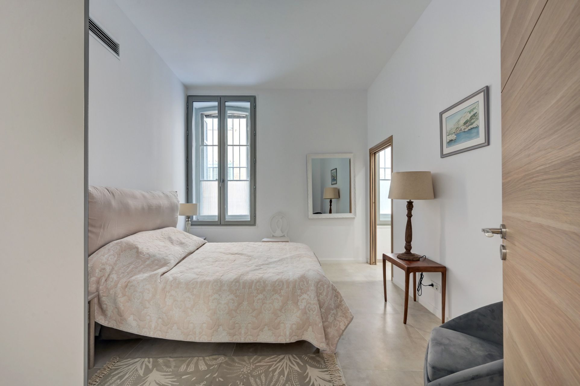 luxury apartment 4 Rooms for sale on AIX EN PROVENCE (13100)