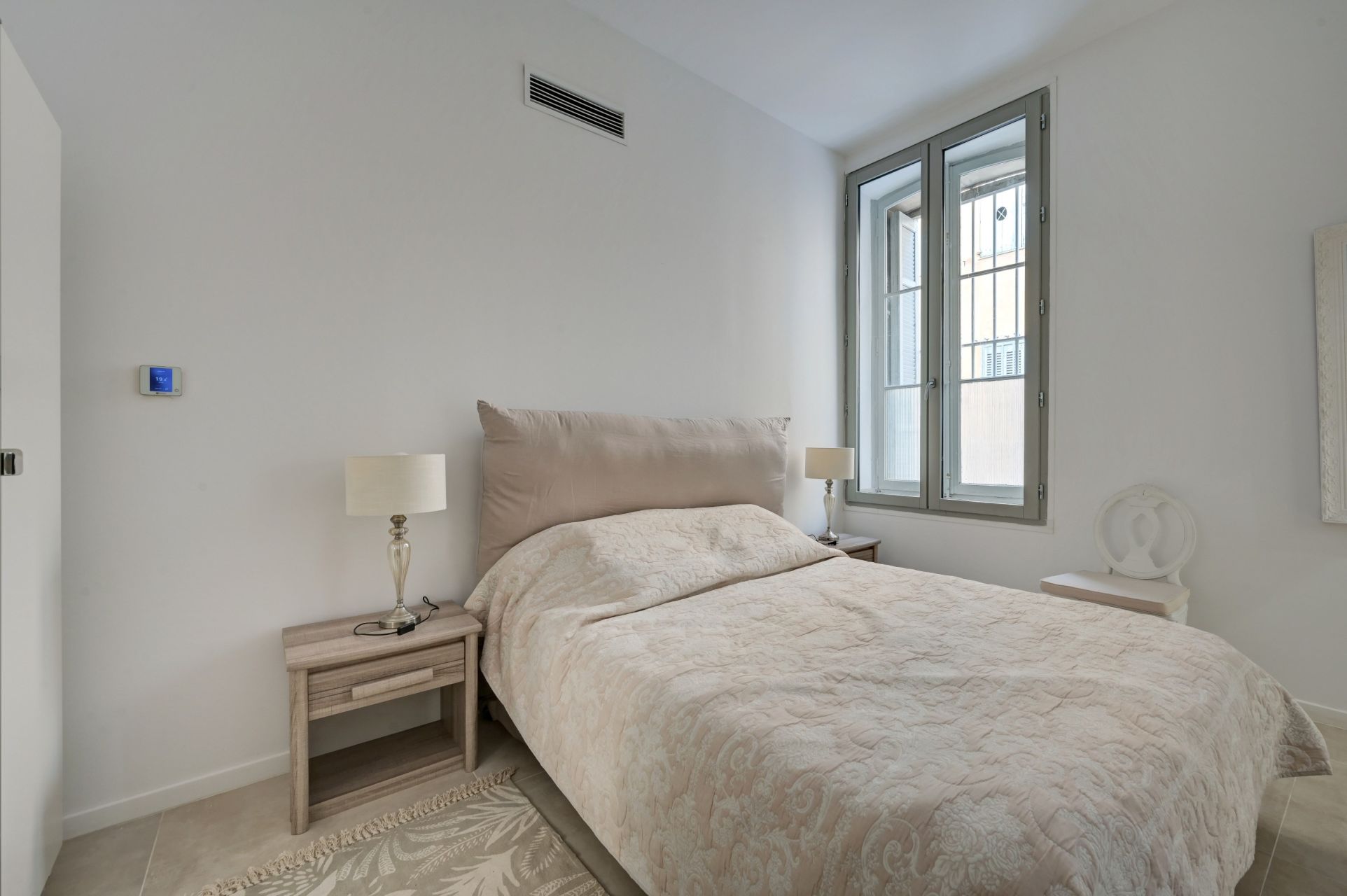 luxury apartment 4 Rooms for sale on AIX EN PROVENCE (13100)