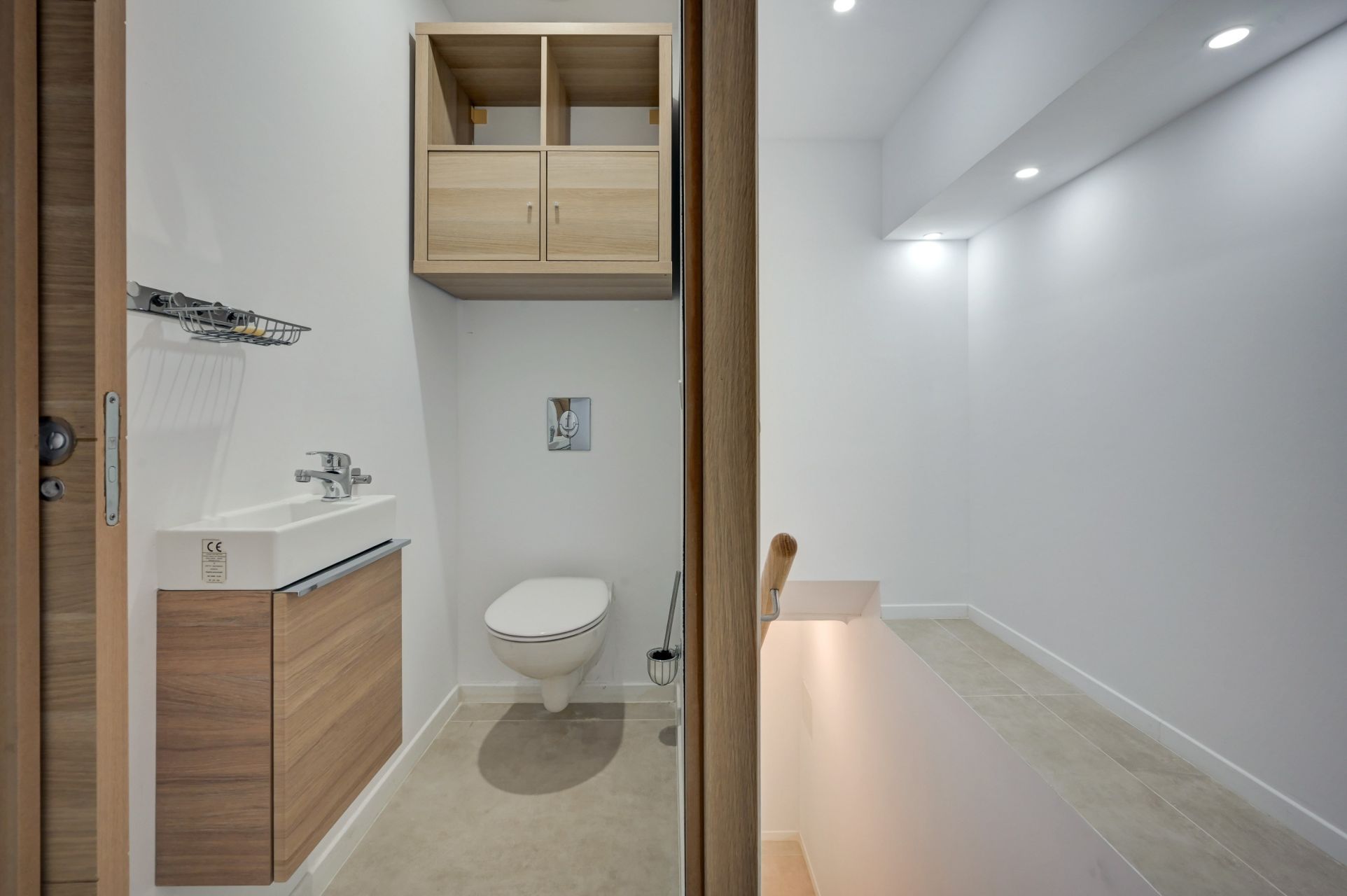 luxury apartment 4 Rooms for sale on AIX EN PROVENCE (13100)