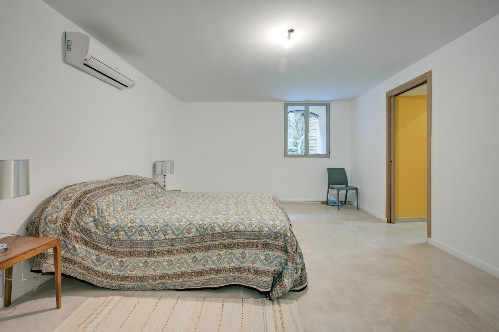 luxury apartment 4 Rooms for sale on AIX EN PROVENCE (13100)