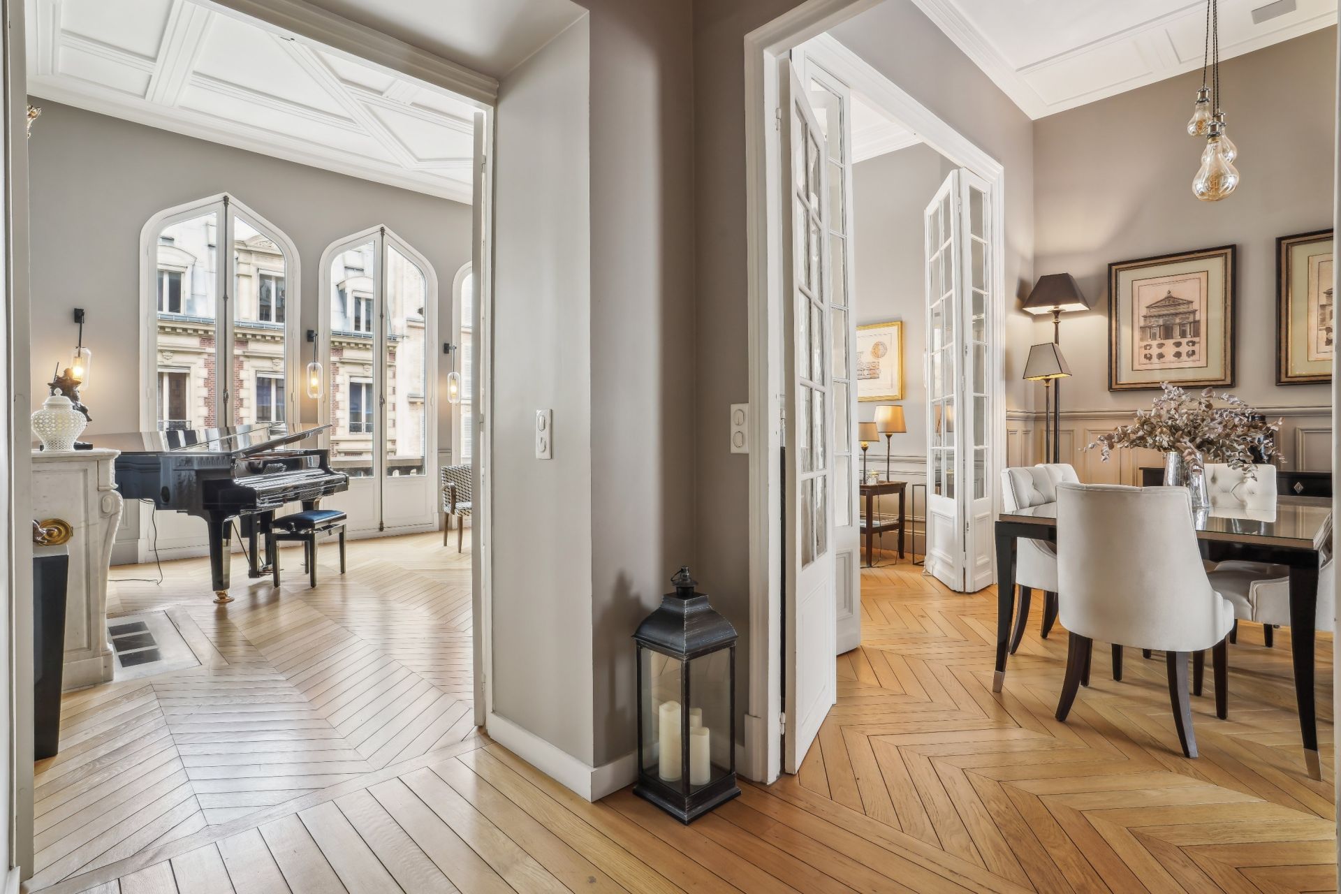 luxury house 9 Rooms for rent on PARIS (75017)