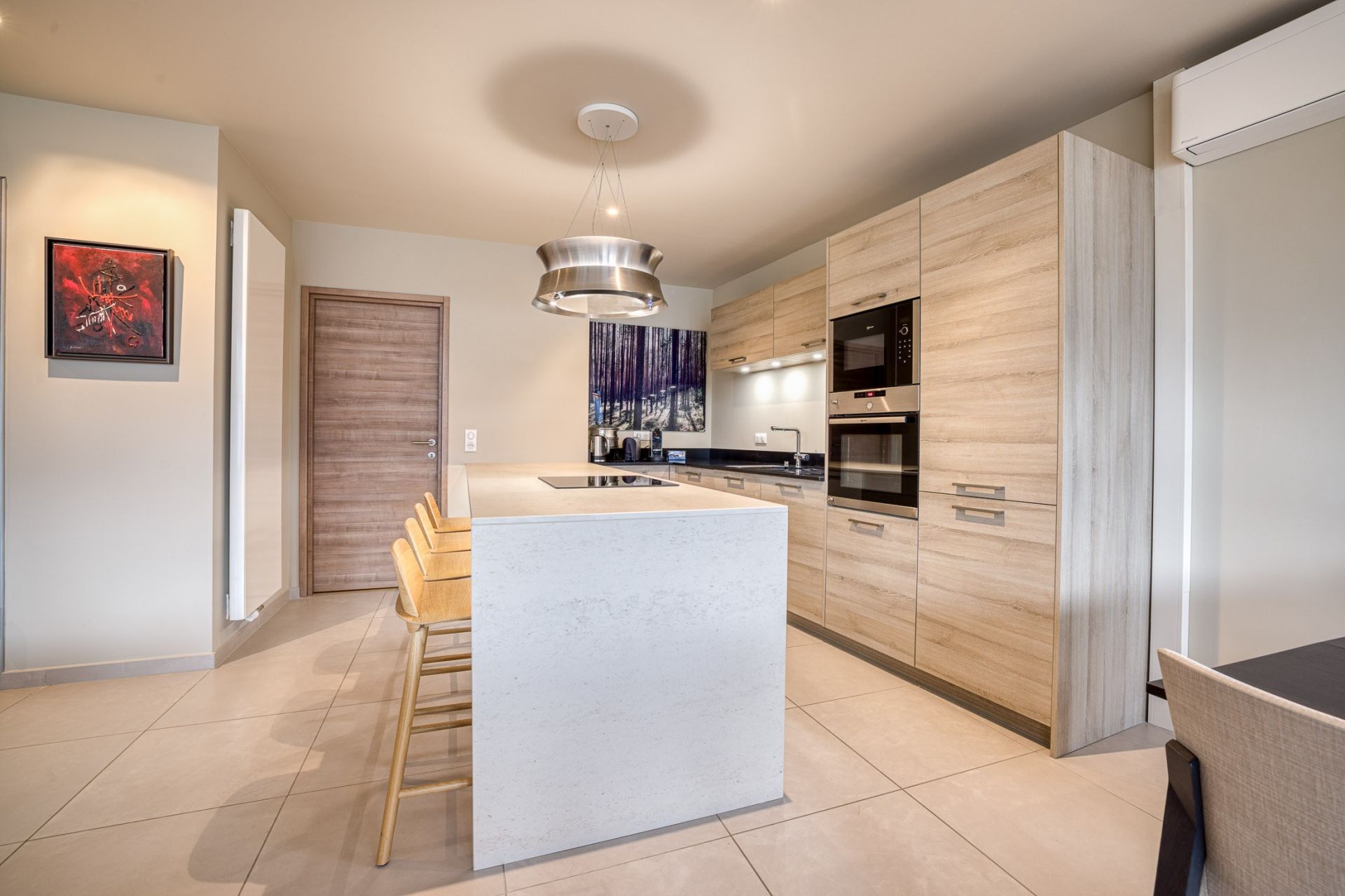 luxury apartment 5 Rooms for sale on ANNECY (74000)