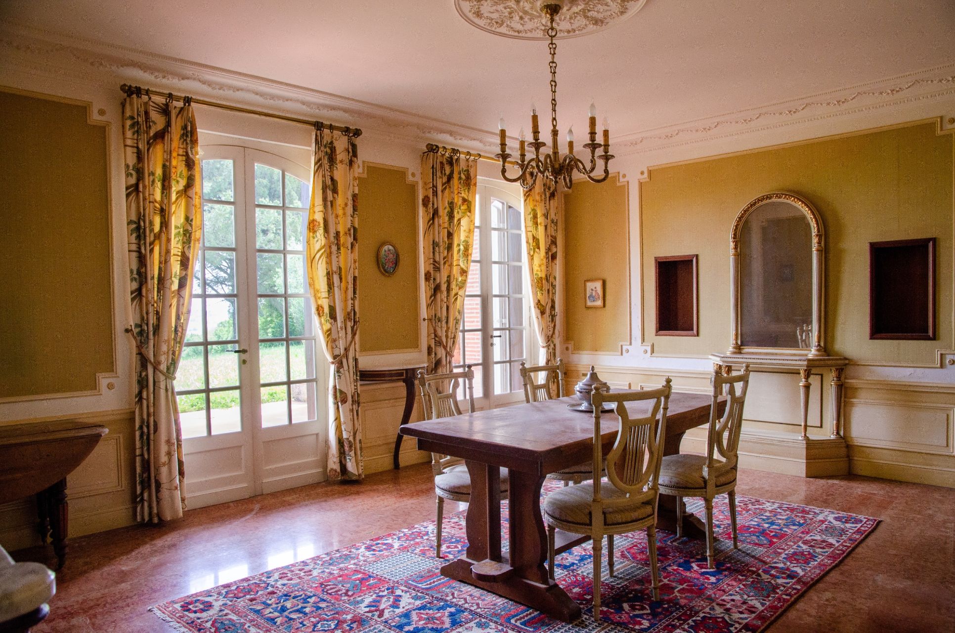luxury house 20 Rooms for sale on VERFEIL (31590)