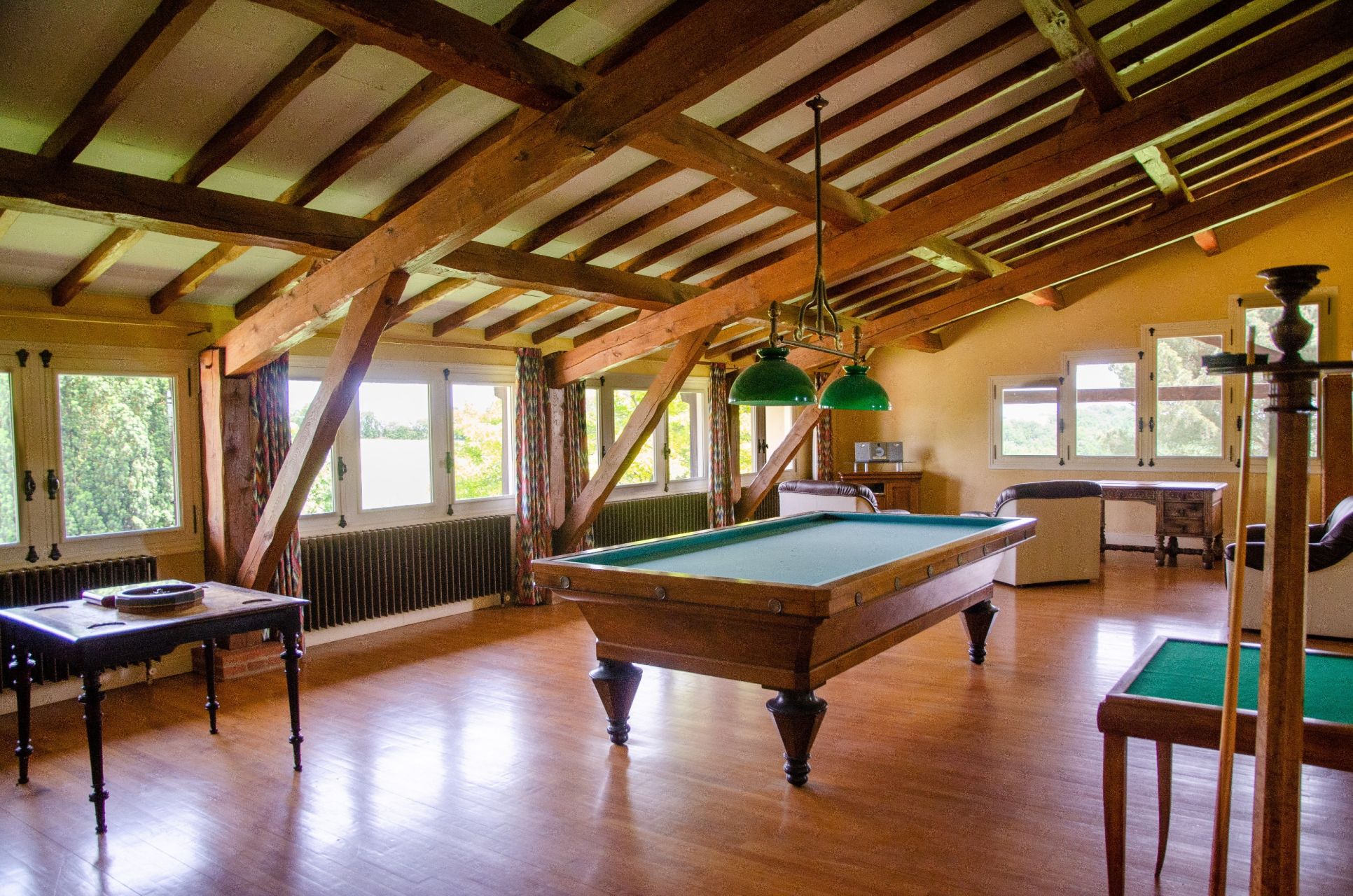luxury house 20 Rooms for sale on VERFEIL (31590)