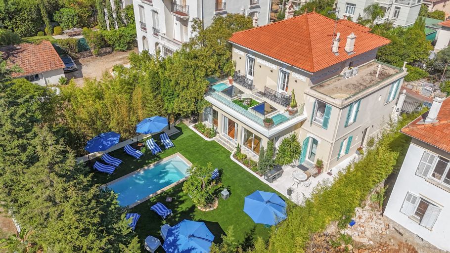 luxury villa 6 Rooms for sale on LE CANNET (06110)