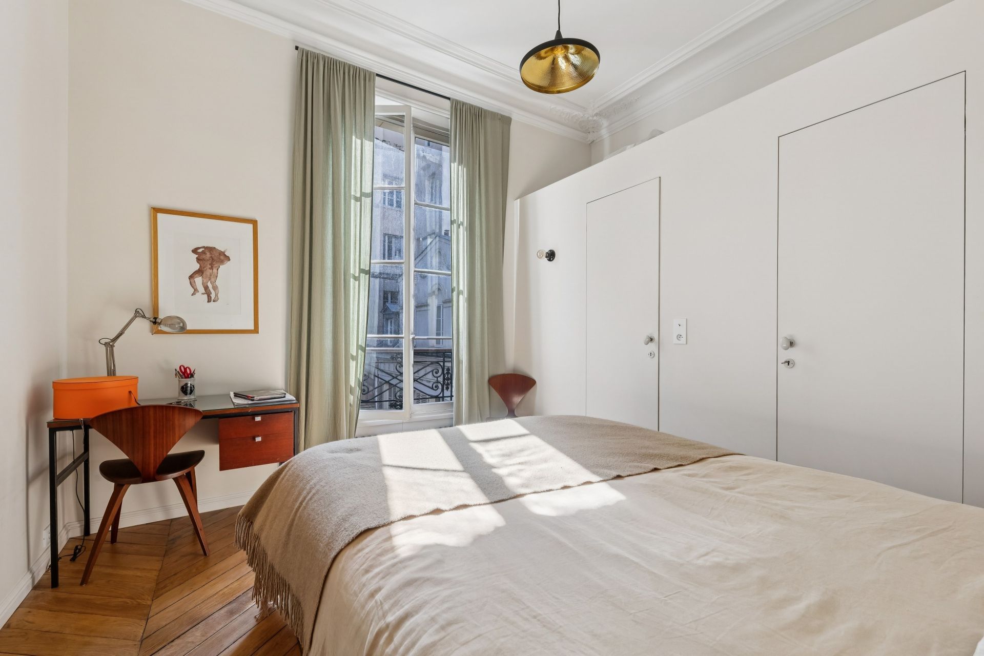 luxury apartment 5 Rooms for sale on PARIS (75009)