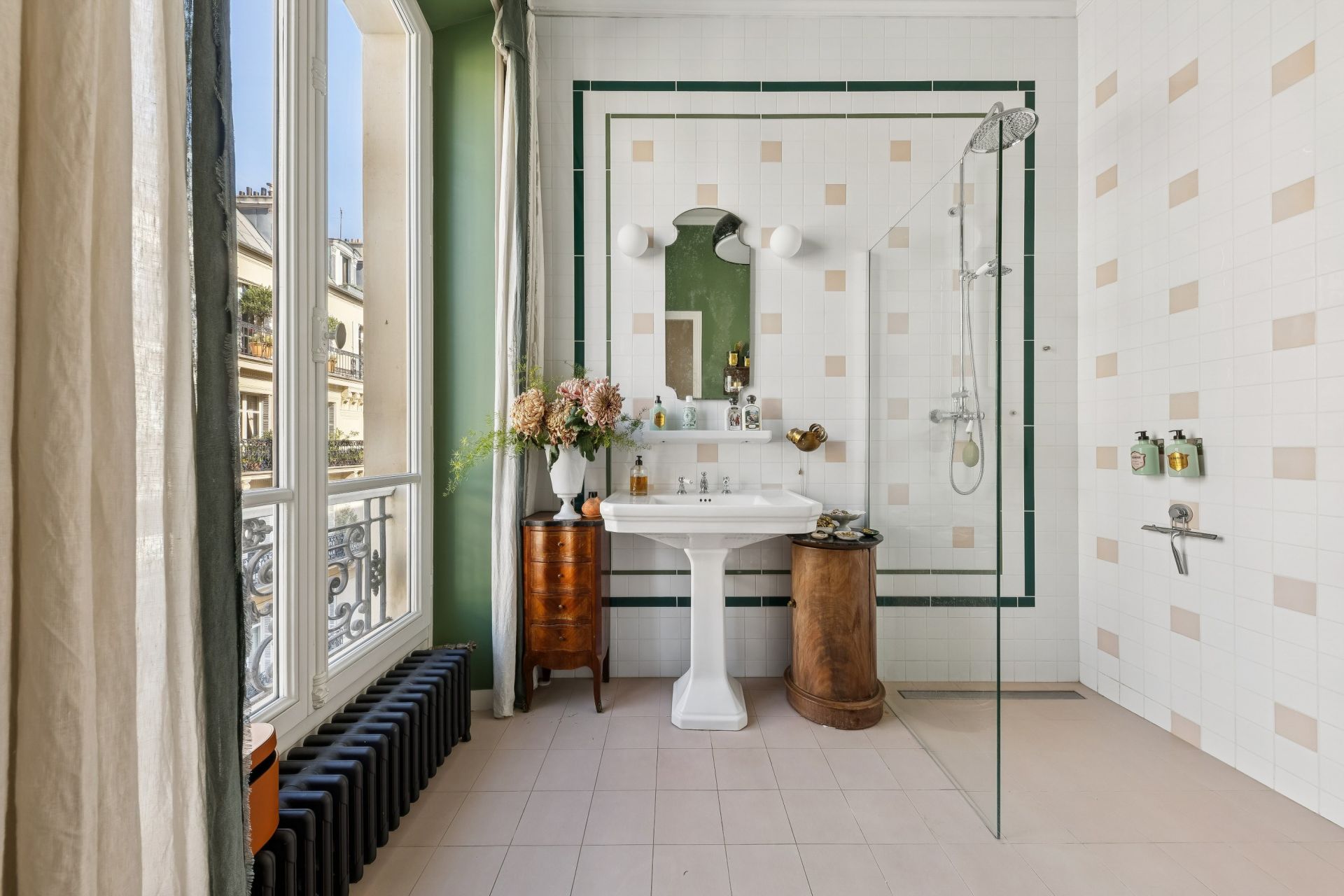 luxury apartment 5 Rooms for sale on PARIS (75009)