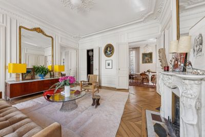 Sale Luxury apartment Paris 9 5 Rooms 127 m²