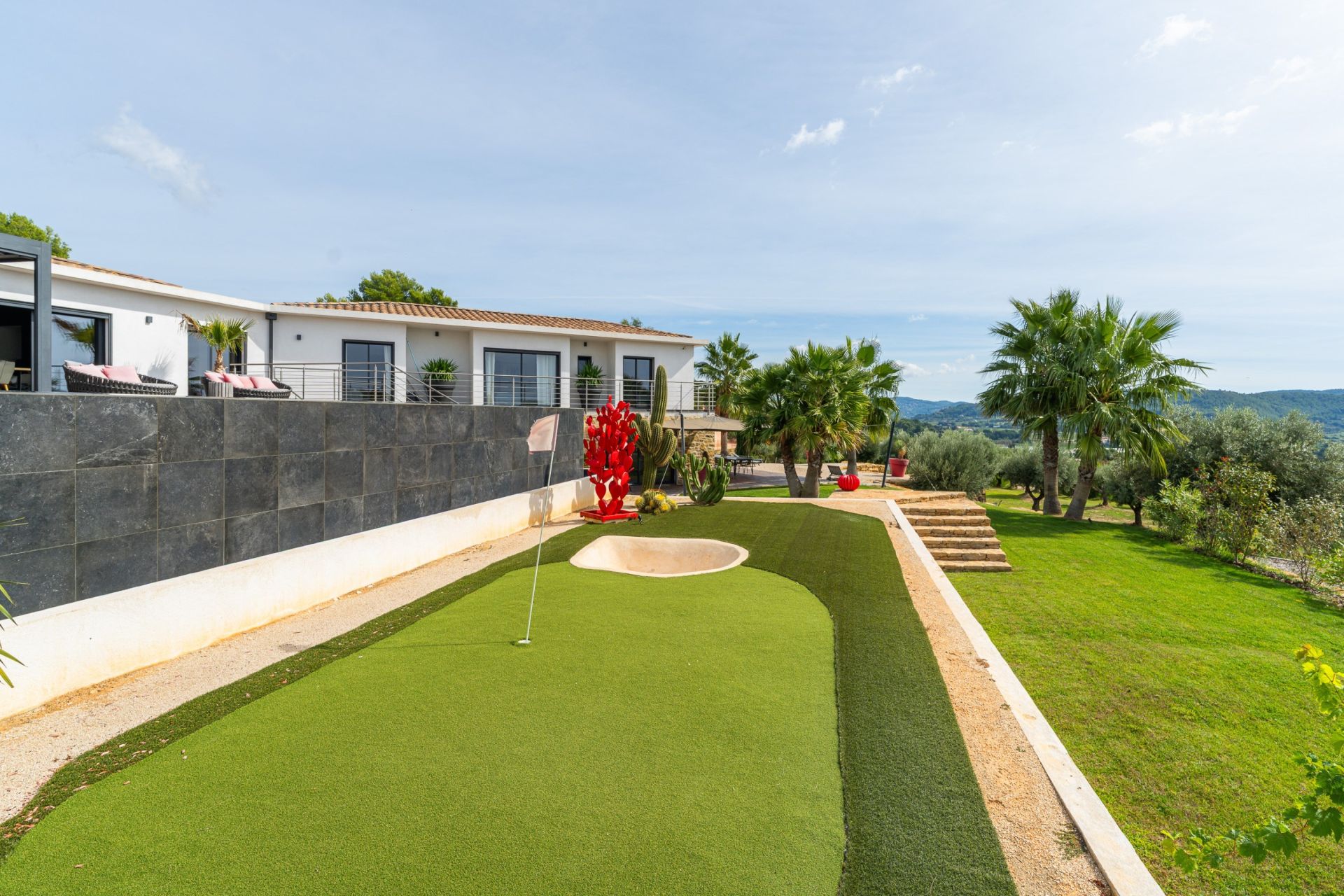 luxury house 13 Rooms for sale on LA CADIERE D AZUR (83740)