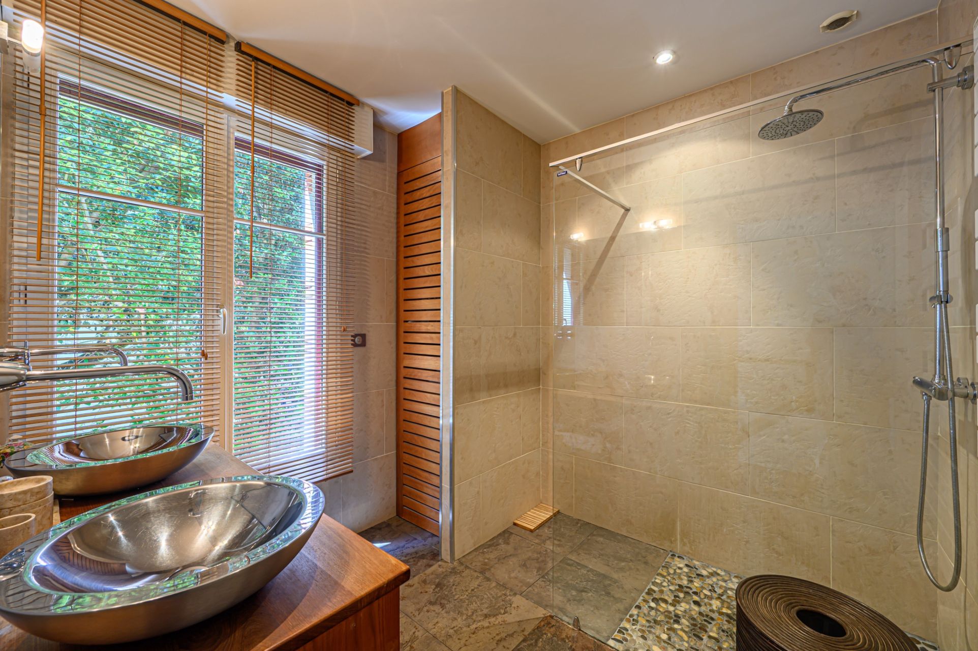 luxury house 7 Rooms for sale on LA BAULE (44500)