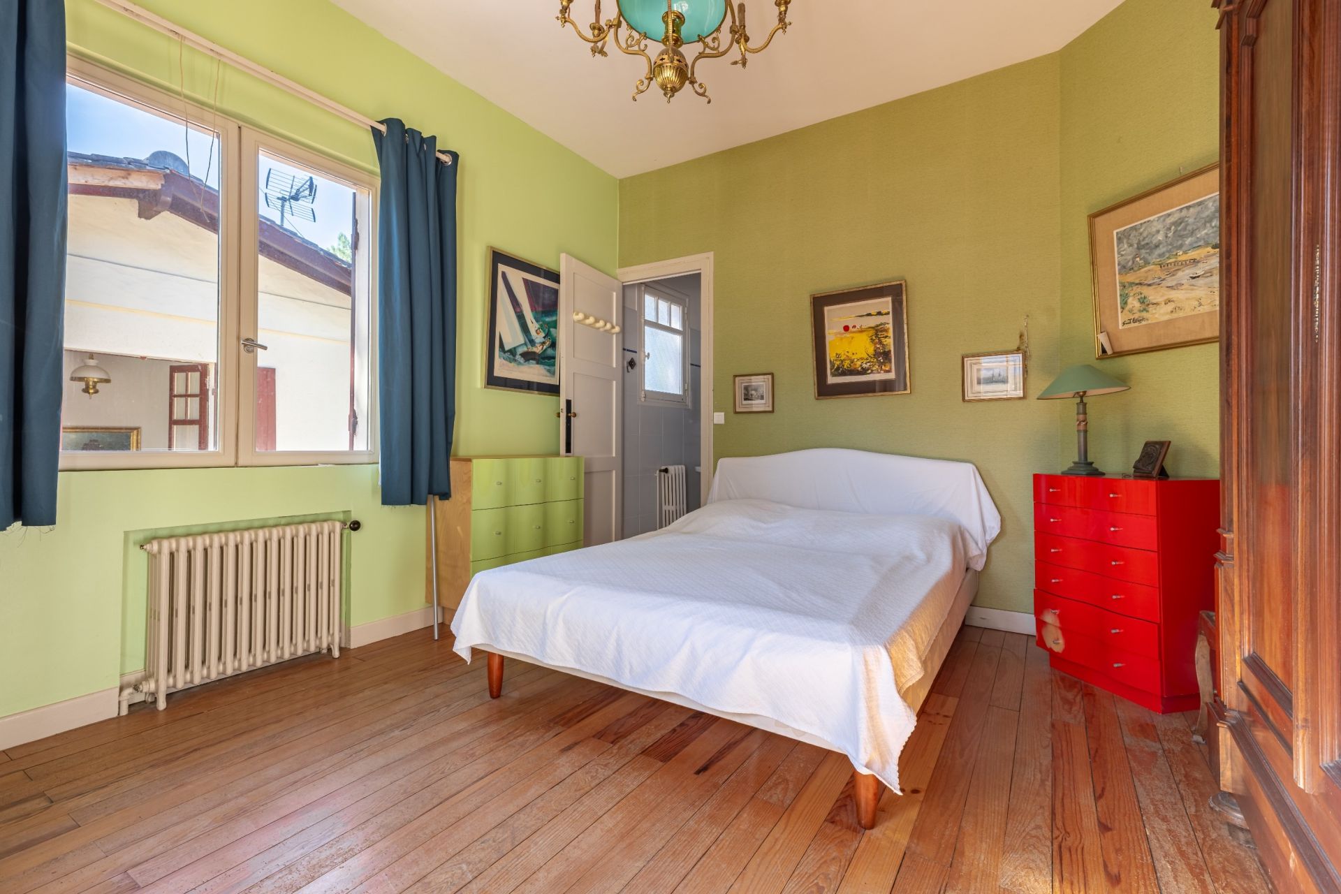 luxury house 7 Rooms for sale on PYLA SUR MER (33115)