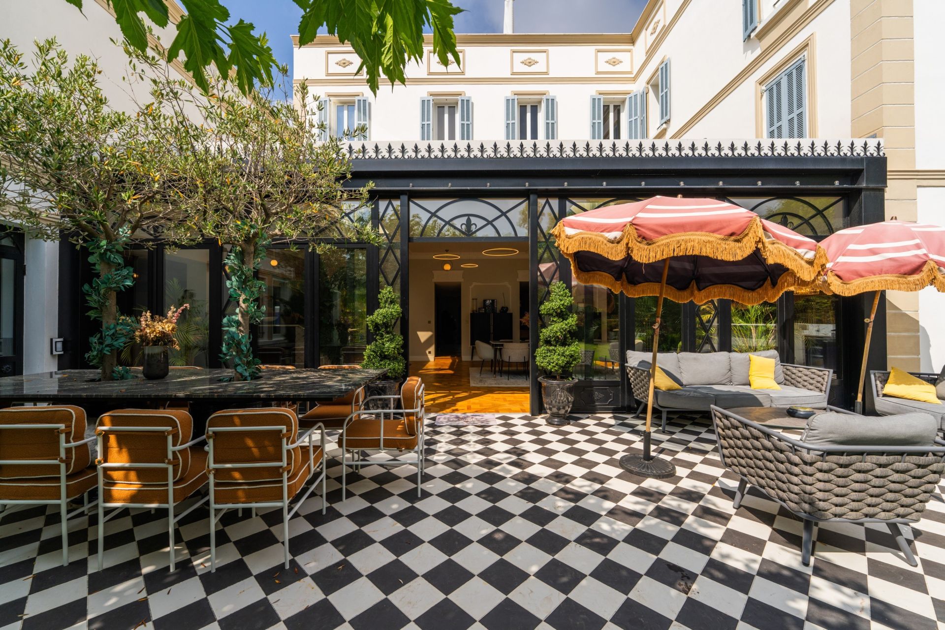 maison de luxe 15 Pièces en vente sur LE BRUSC (83140)