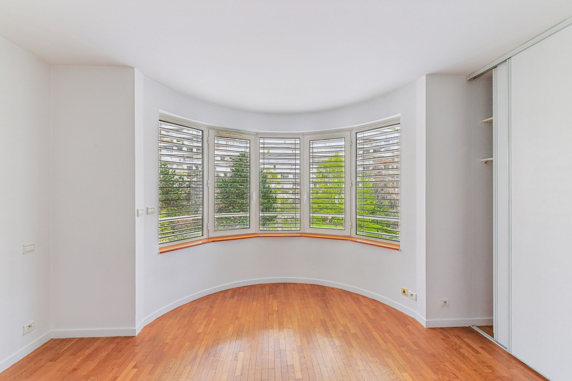 luxury apartment 3 Rooms for sale on PARIS (75016)