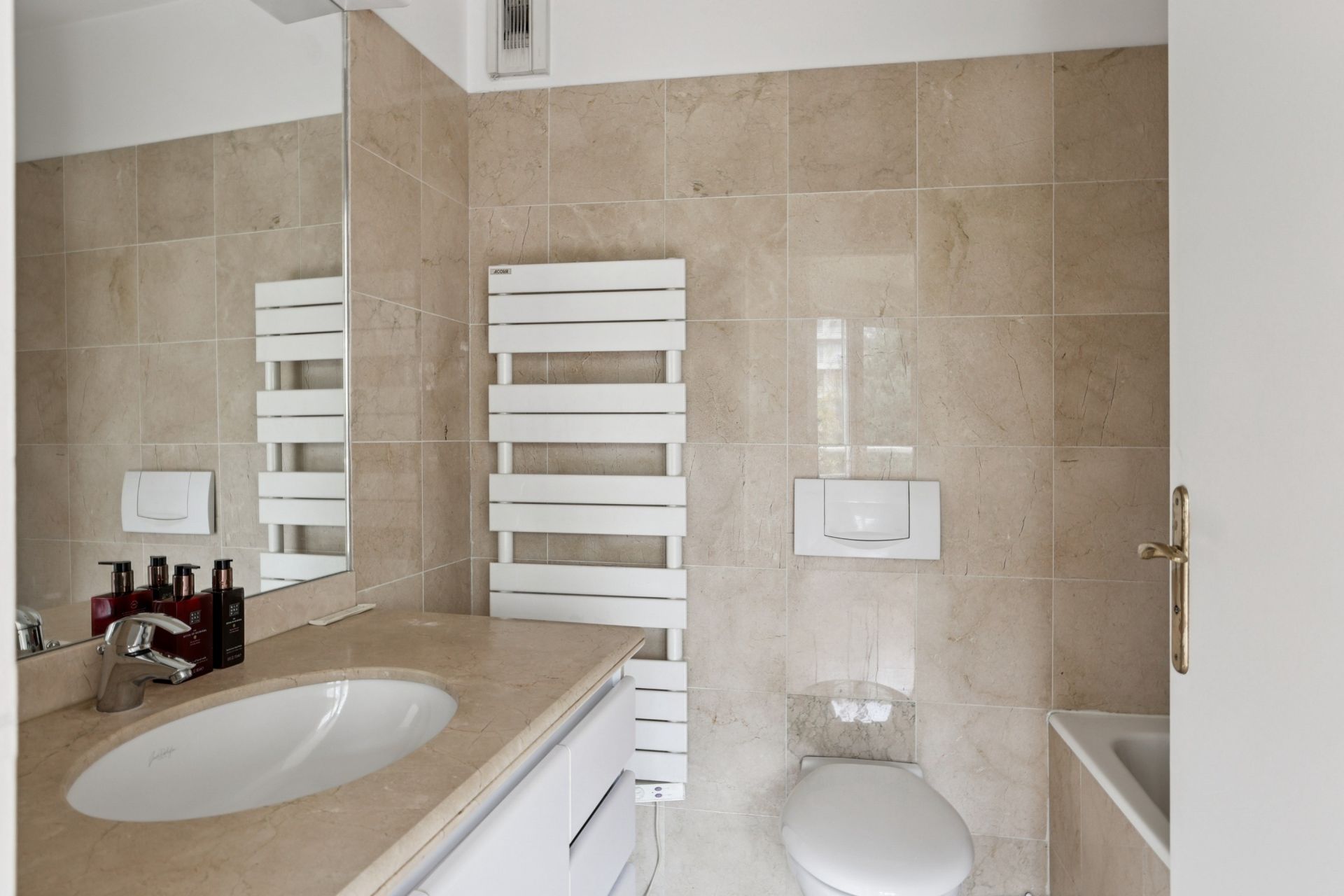 luxury apartment 3 Rooms for sale on PARIS (75016)