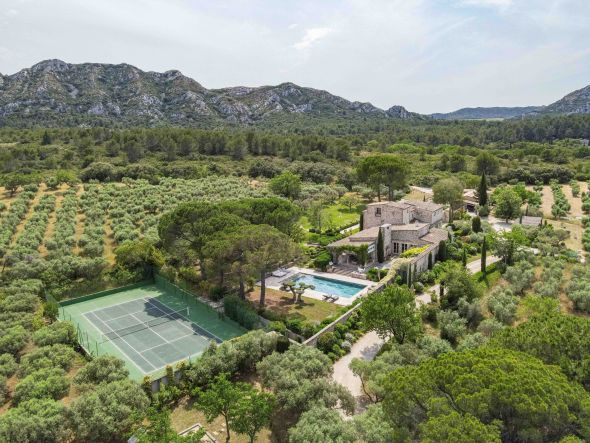 Sale Luxury house Eygalières 12&nbsp;Rooms 675&nbsp;m²