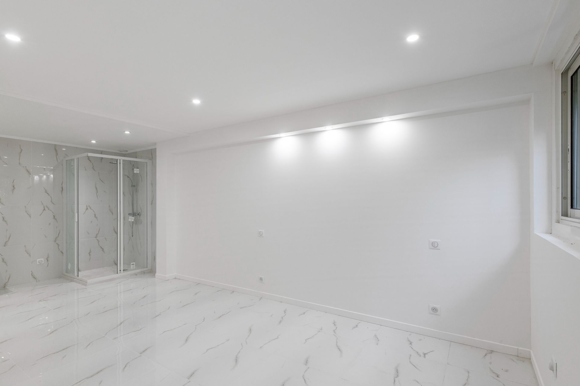 luxury apartment 4 Rooms for sale on LA TURBIE (06320)