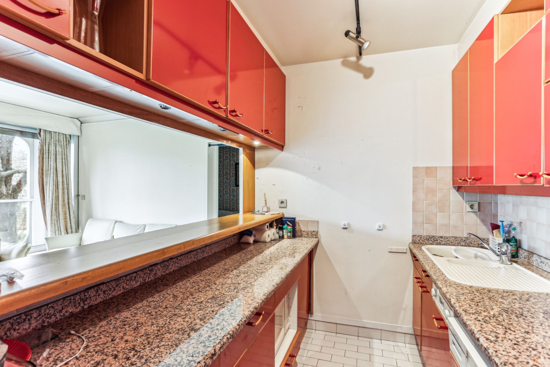 luxury apartment 2 Rooms for sale on PARIS (75116)