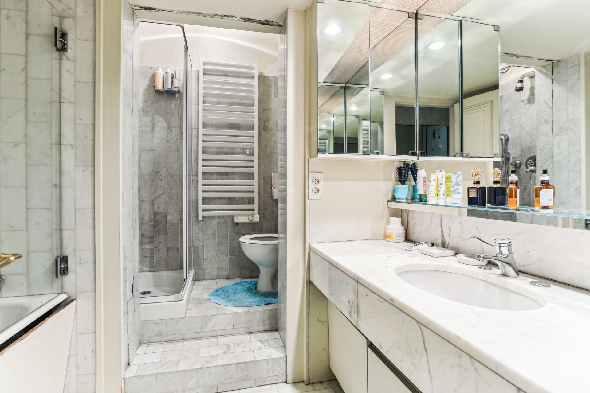 luxury apartment 2 Rooms for sale on PARIS (75116)