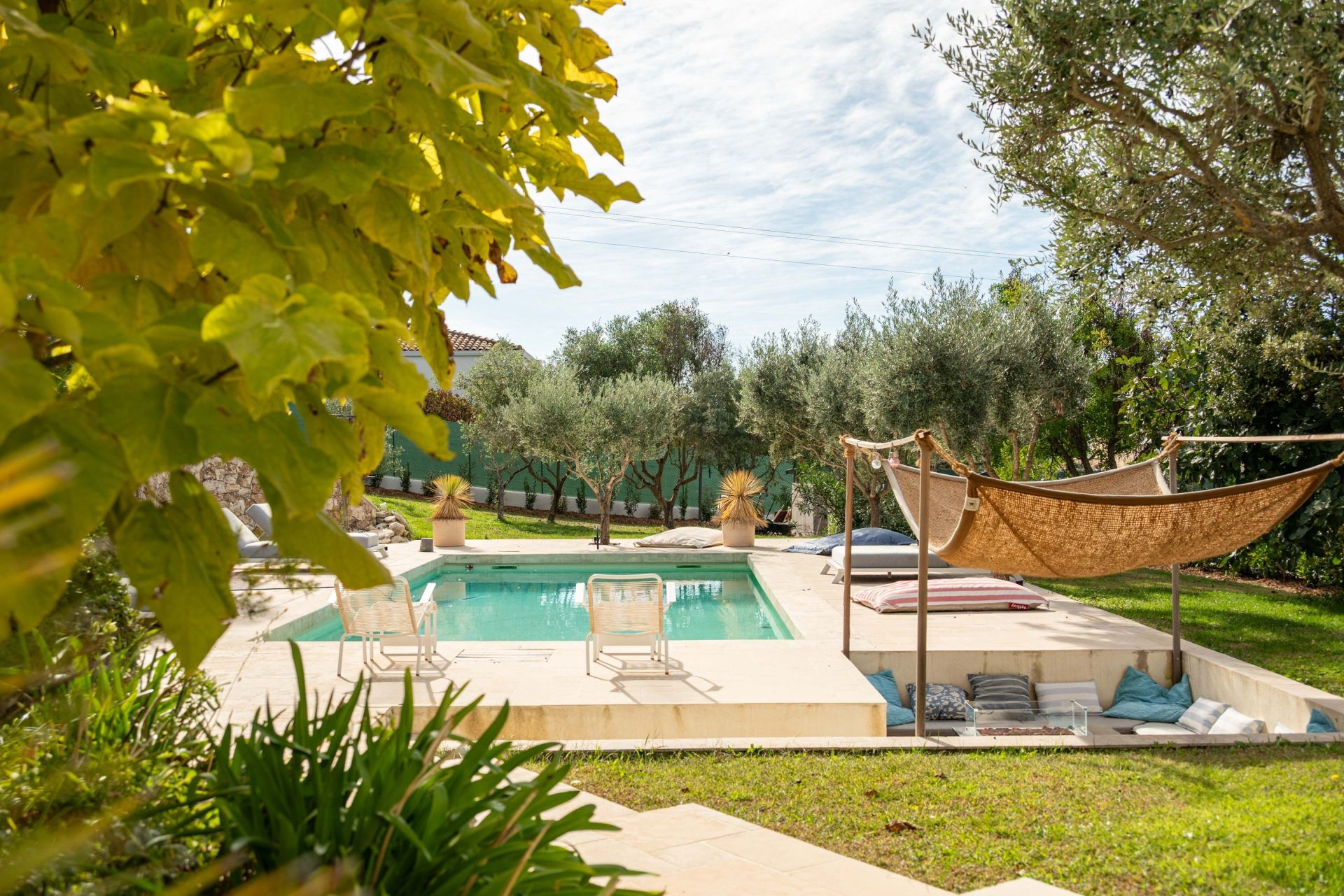 luxury house 9 Rooms for sale on AIX EN PROVENCE (13100)