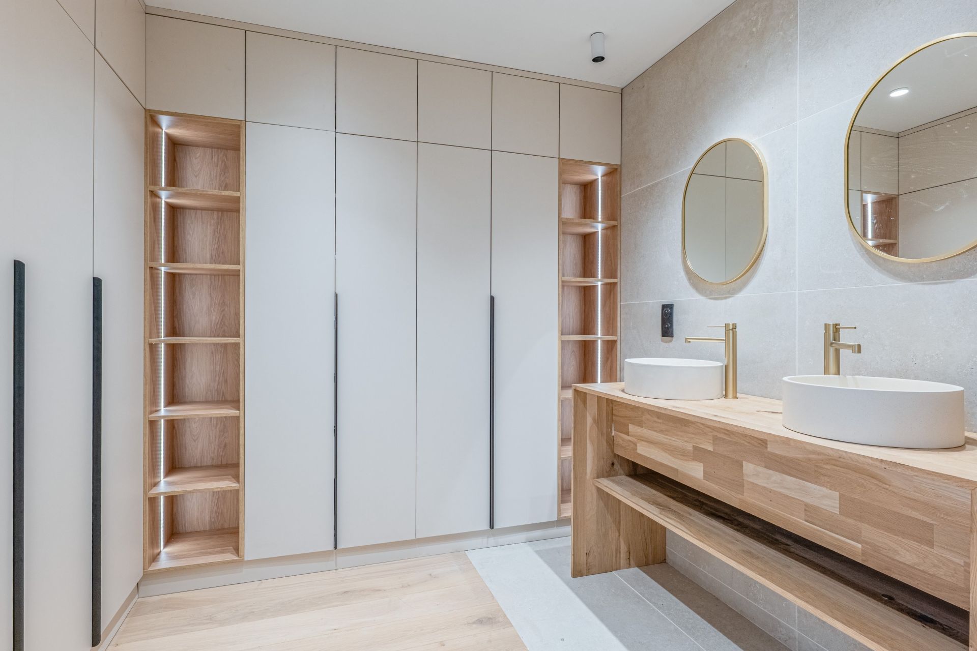 architect's house 9 Rooms for sale on ST DIDIER AU MONT D OR (69370)