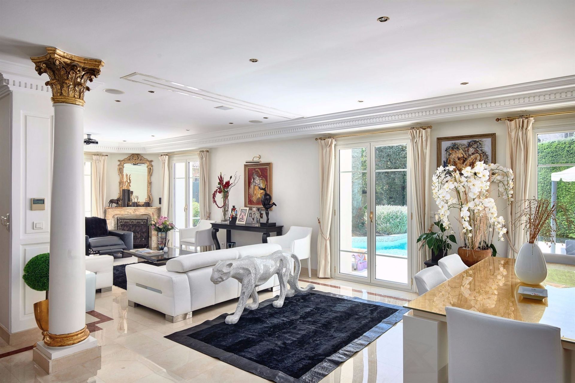 townhouse 7 Rooms for sale on CANNES (06400)