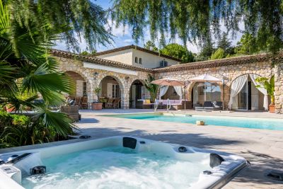 Vente Villa de luxe Peymeinade 10 Pièces 345 m²