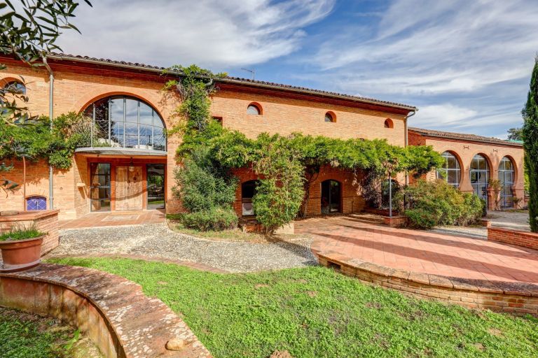 maison de luxe 12 Pièces en vente sur LAYRAC SUR TARN (31340)