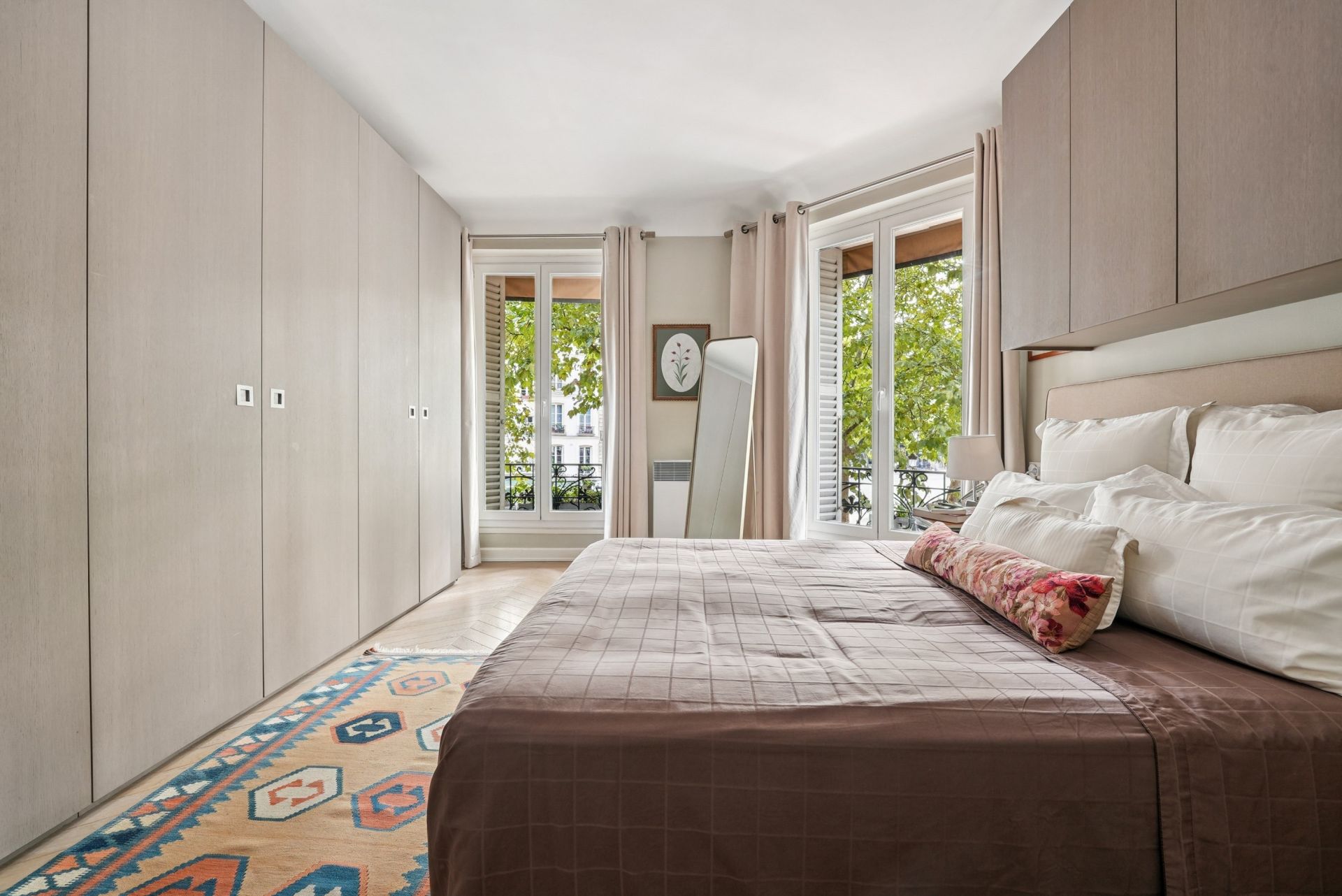 luxury apartment 4 Rooms for sale on PARIS (75005)