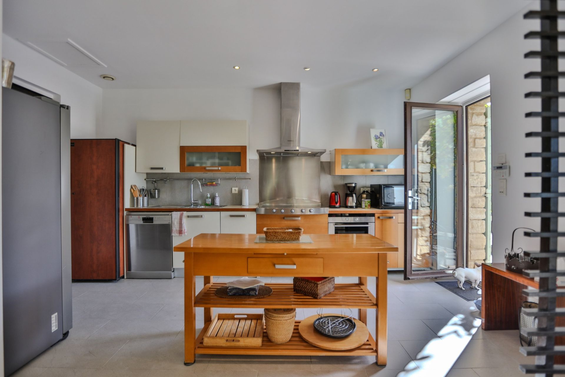 luxury house 7 Rooms for sale on GORDES (84220)