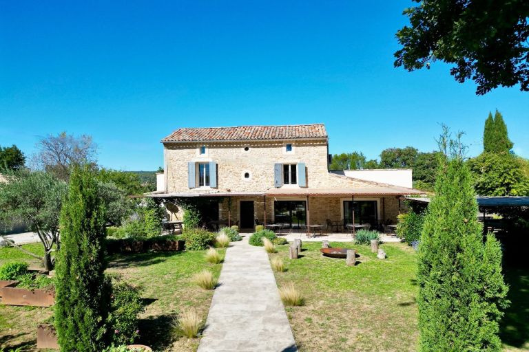 maison de luxe 7 Pièces en vente sur UZES (30700)