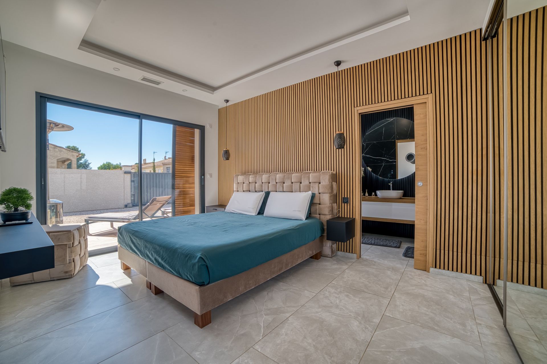 luxury house 5 Rooms for sale on AGDE (34300)