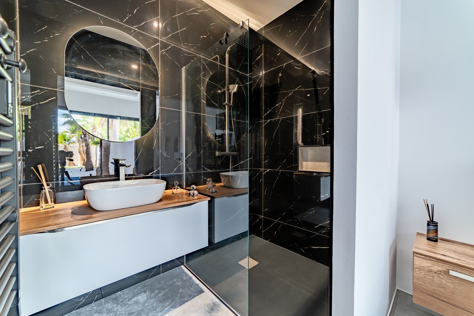 luxury house 5 Rooms for sale on AGDE (34300)