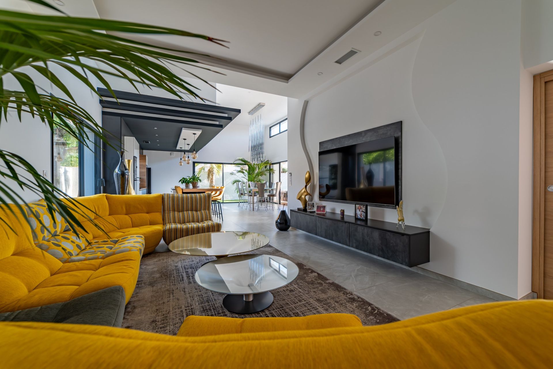 luxury house 5 Rooms for sale on AGDE (34300)