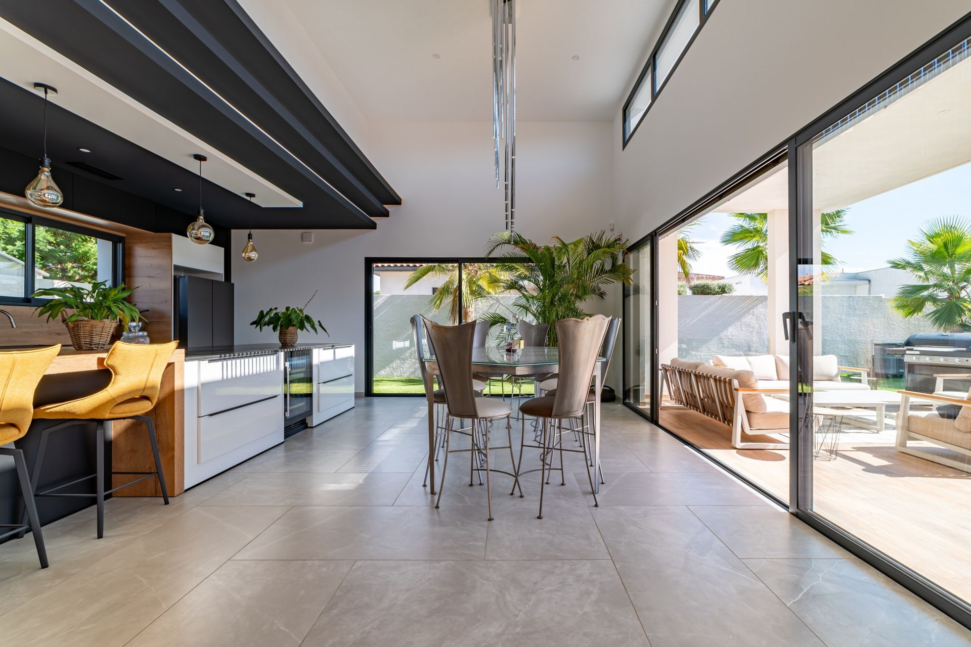 luxury house 5 Rooms for sale on AGDE (34300)