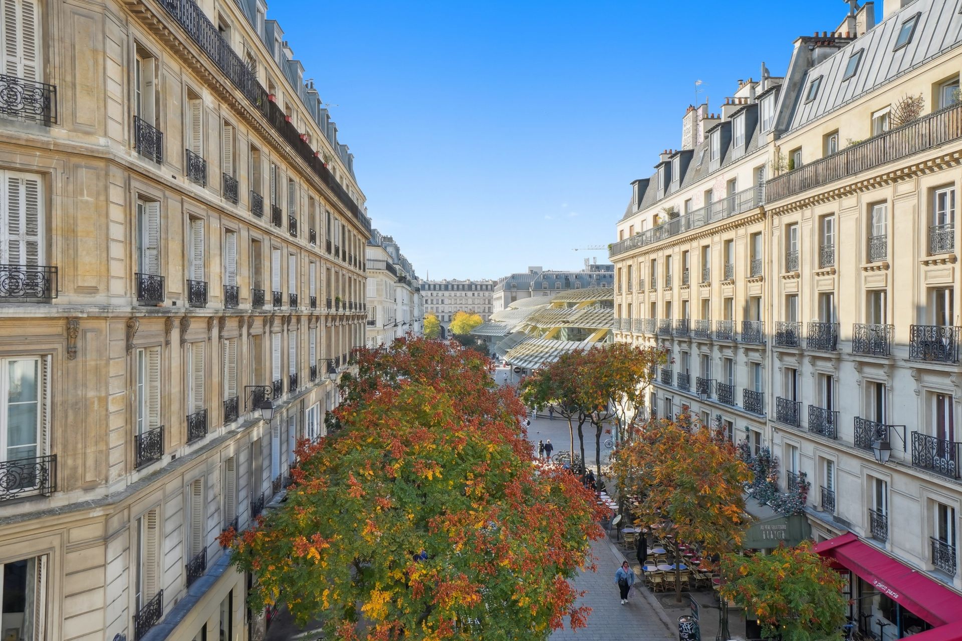 luxury apartment 2 Rooms for sale on PARIS (75001)