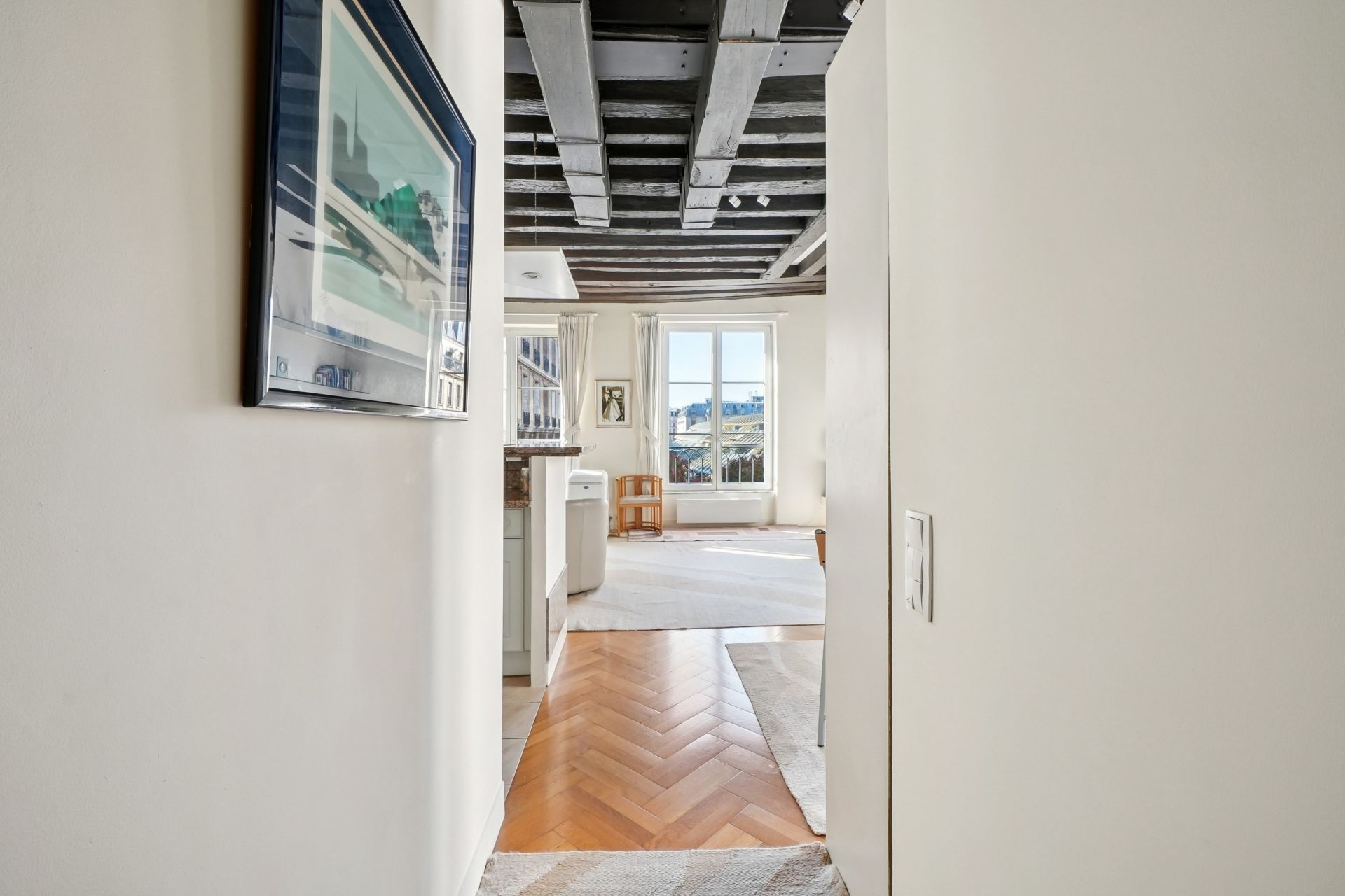 luxury apartment 2 Rooms for sale on PARIS (75001)