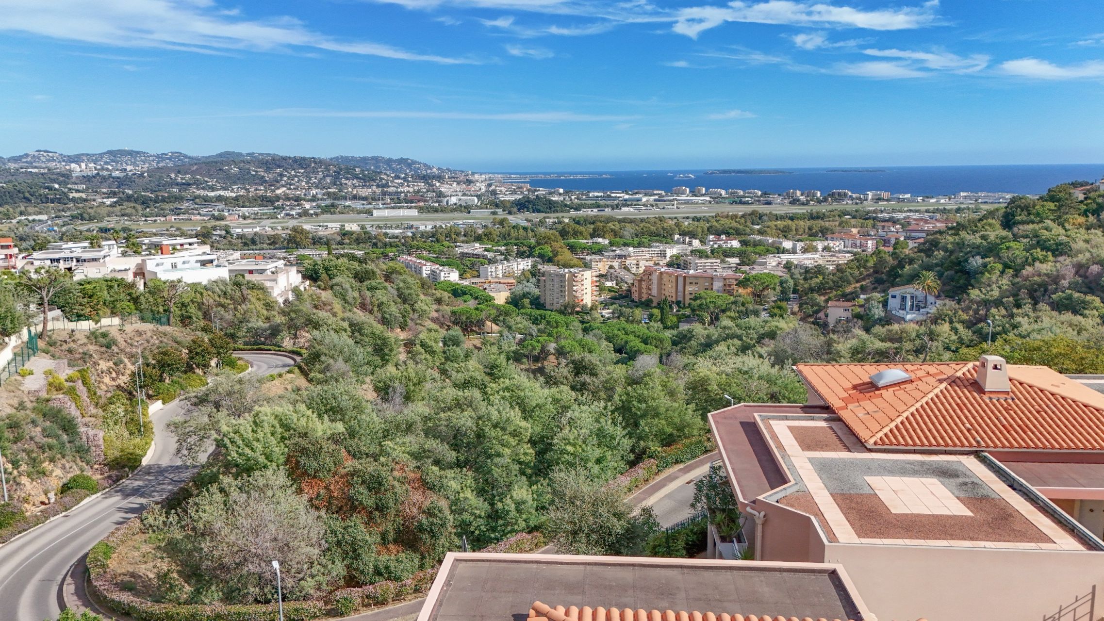 luxury apartment 3 Rooms for sale on MANDELIEU LA NAPOULE (06210)