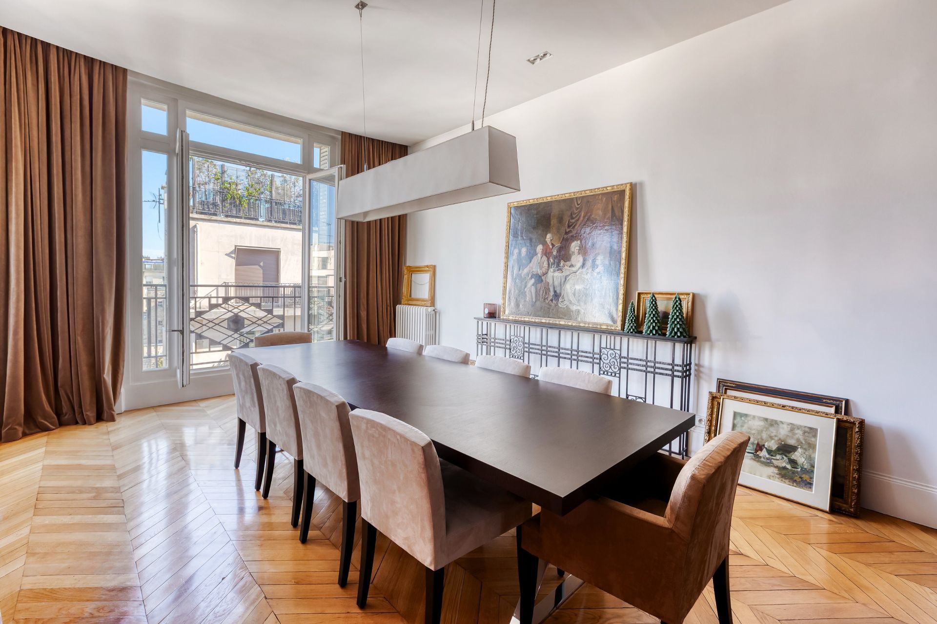 luxury apartment 13 Rooms for sale on PARIS (75016)