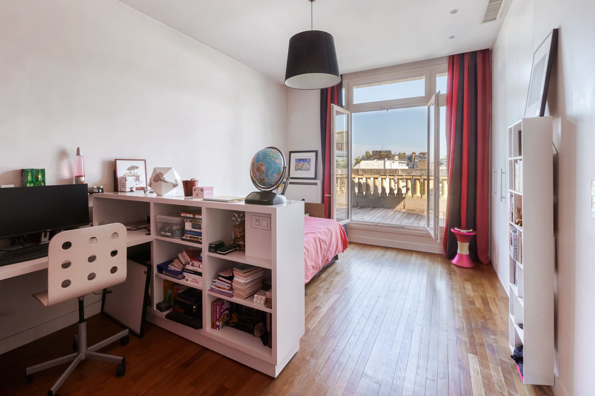 luxury apartment 13 Rooms for sale on PARIS (75016)