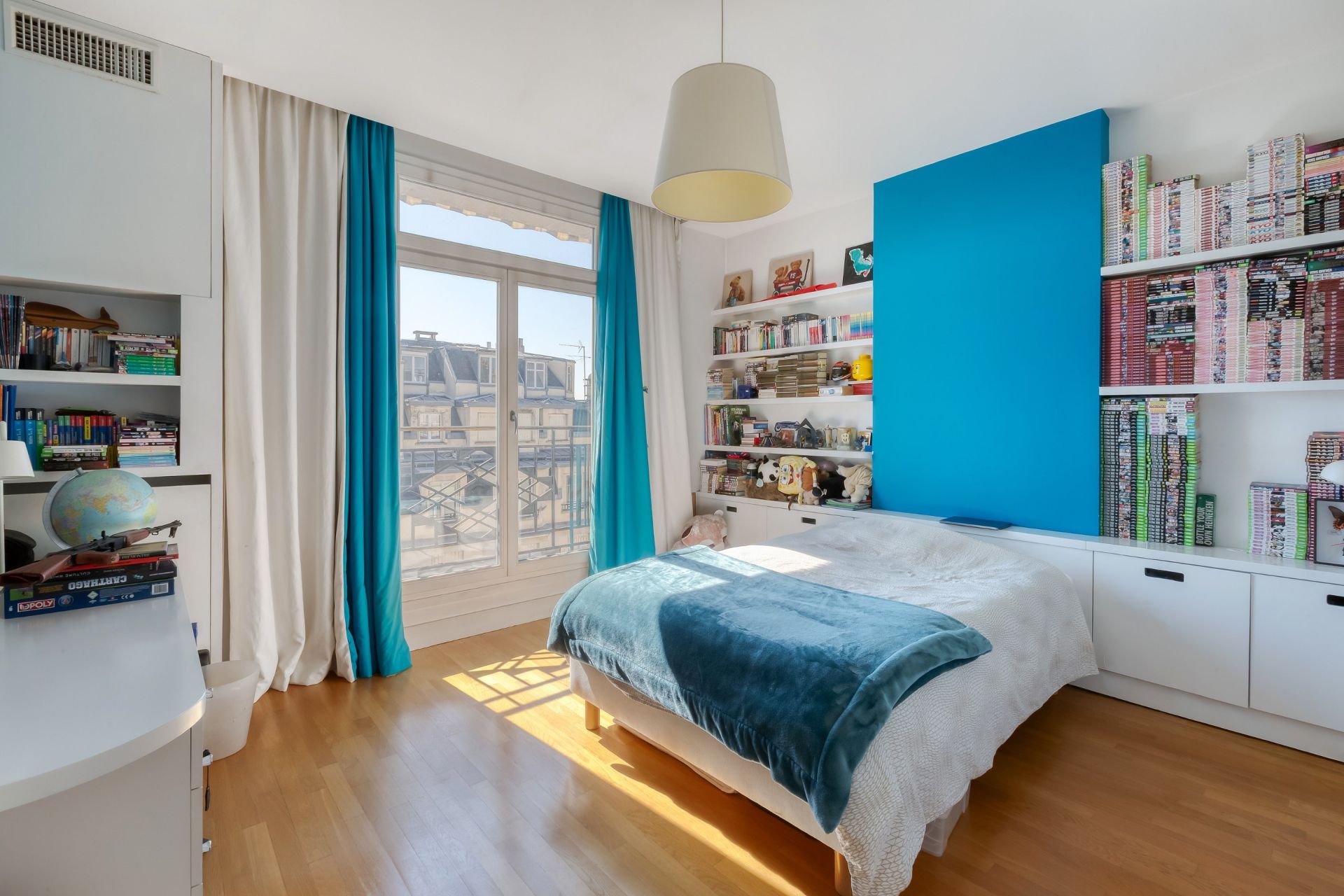 luxury apartment 13 Rooms for sale on PARIS (75016)