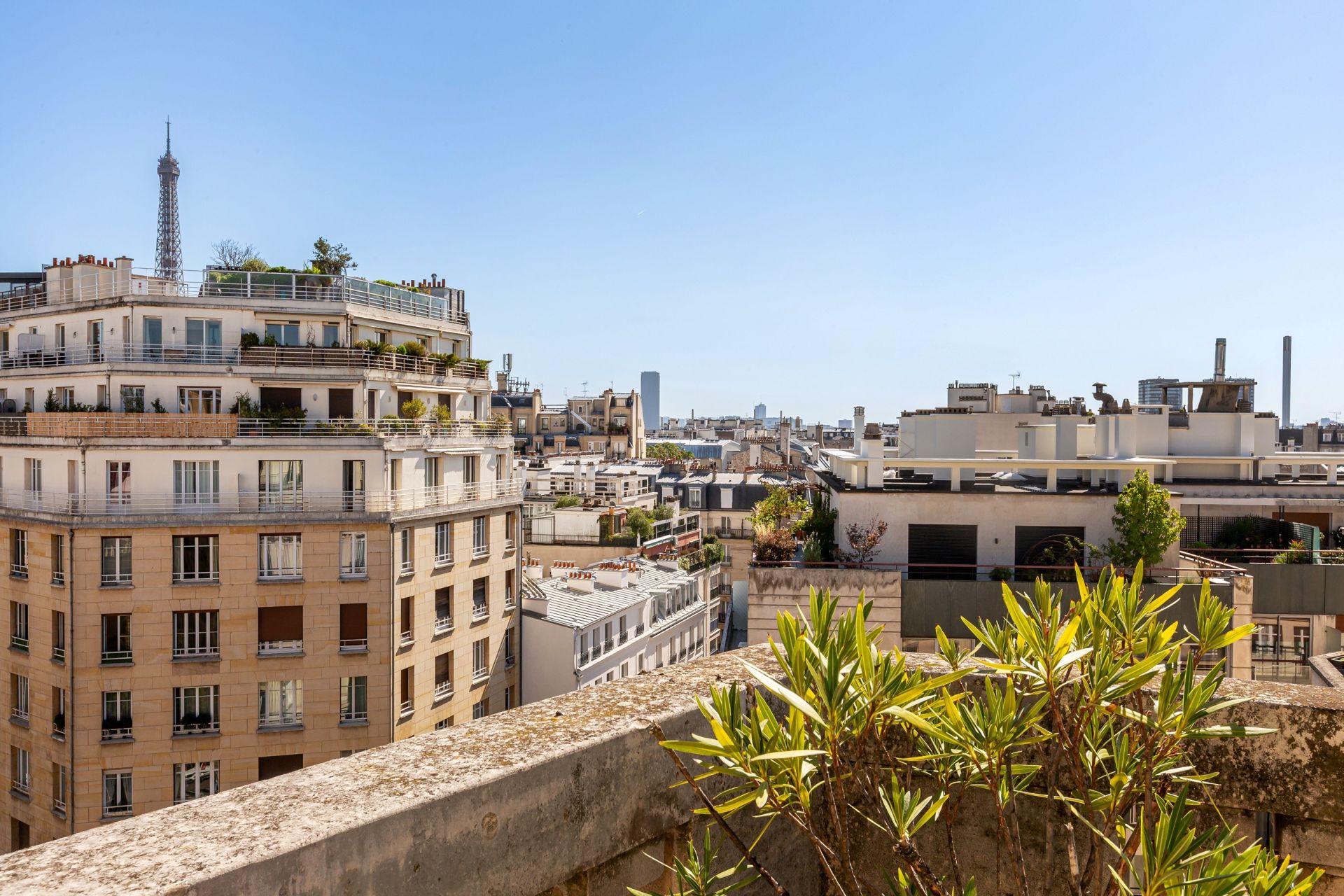 luxury apartment 13 Rooms for sale on PARIS (75016)